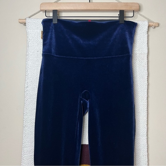 Spanx Navy Velvet Leggings Size Large - Picture 4 of 7